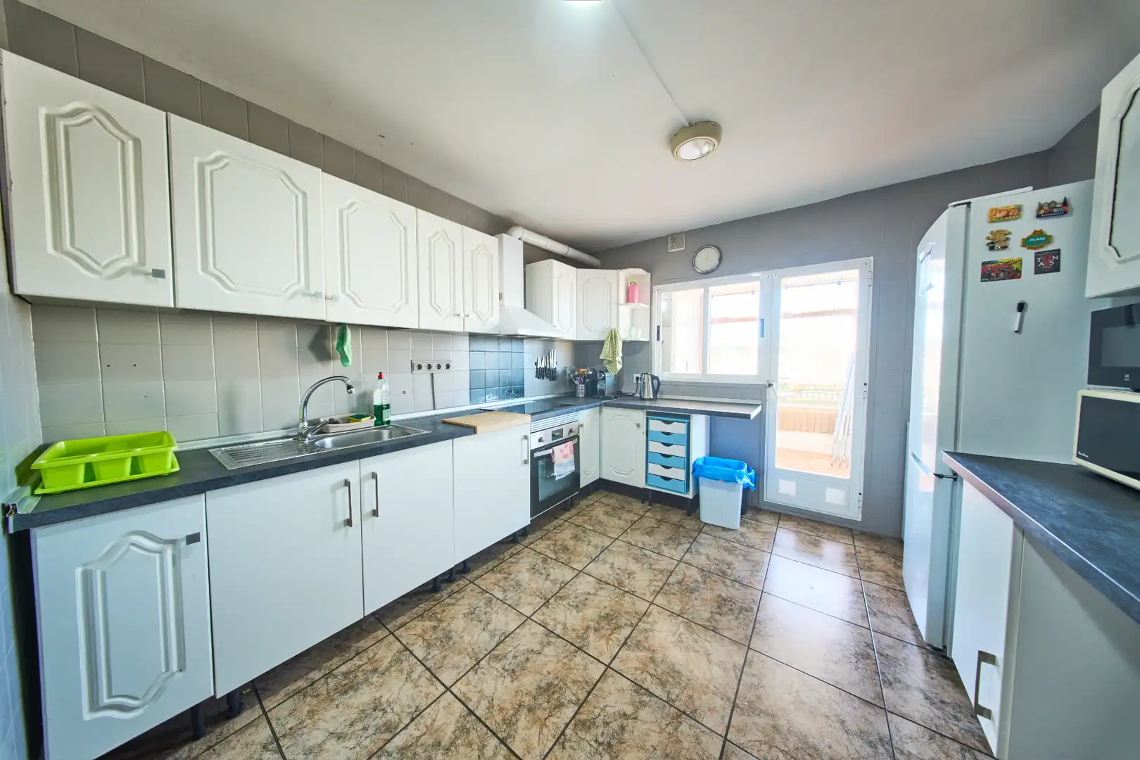 Cocina de Ático en venta en Granada con Calefacción, Terraza y Amueblado