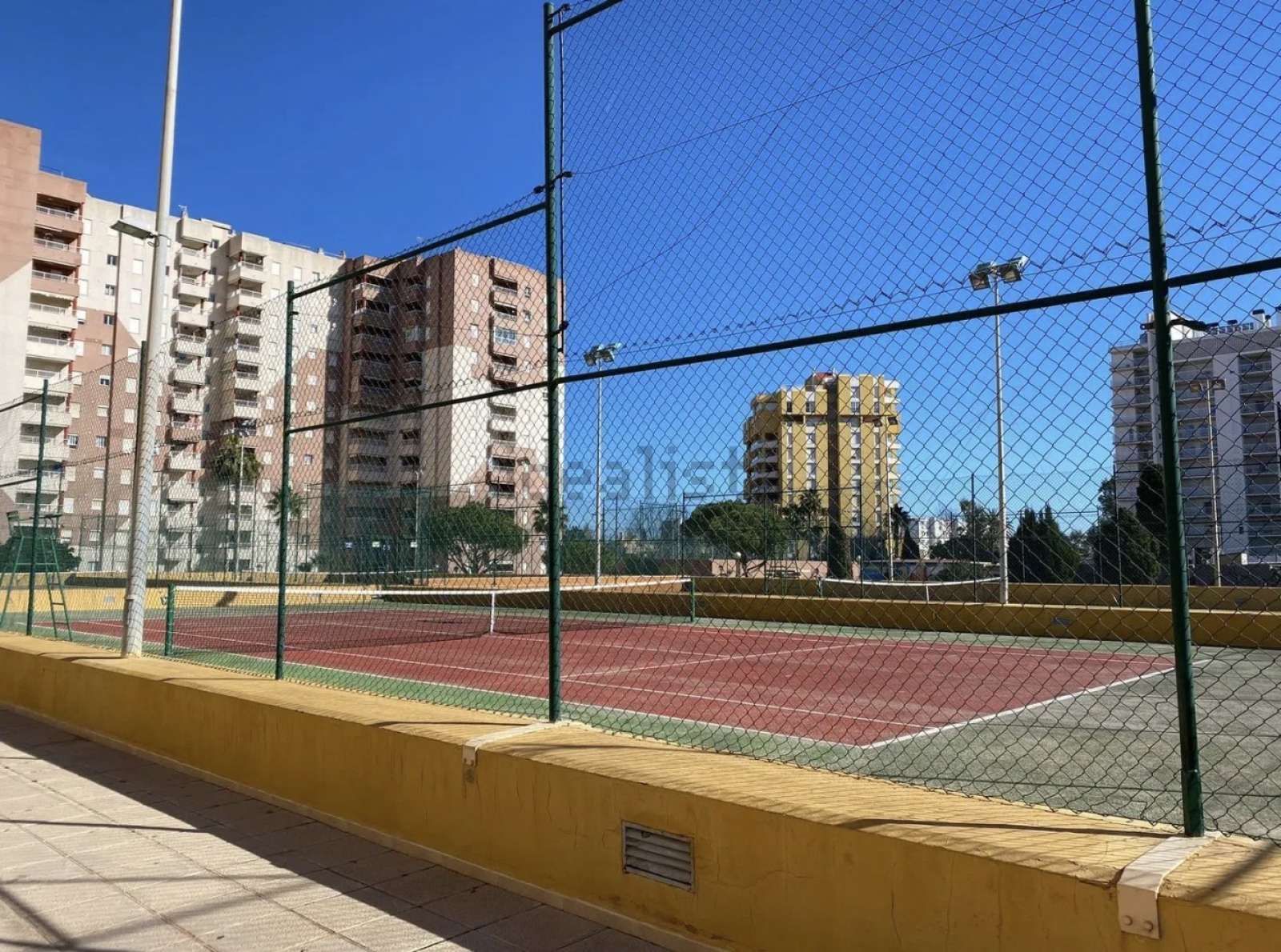 Vista exterior de Apartament per a compartir en Canet d'En Berenguer amb Aire condicionat, Terrassa i Moblat