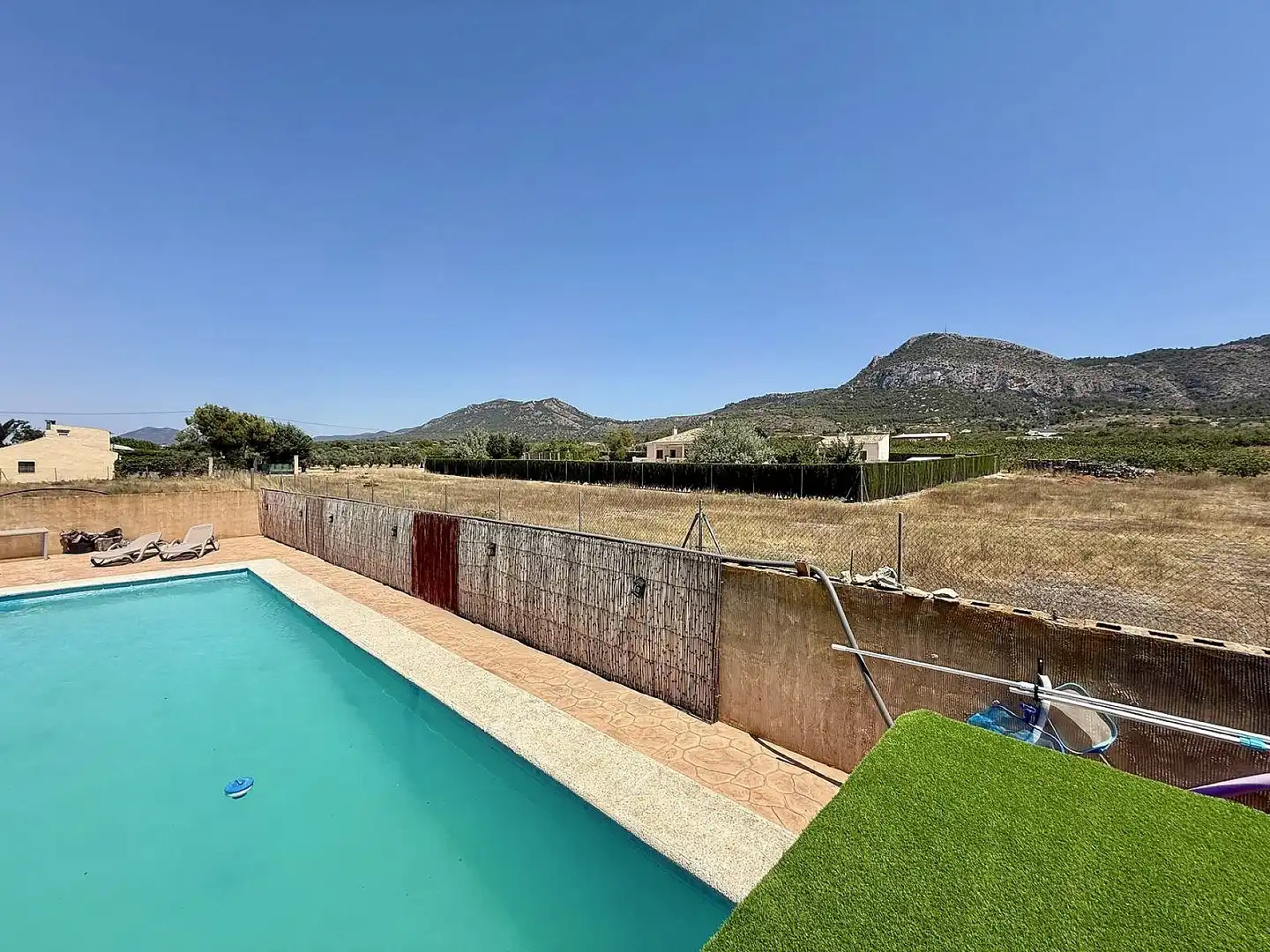 Piscina de Finca rústica en venda en Villena amb Terrassa