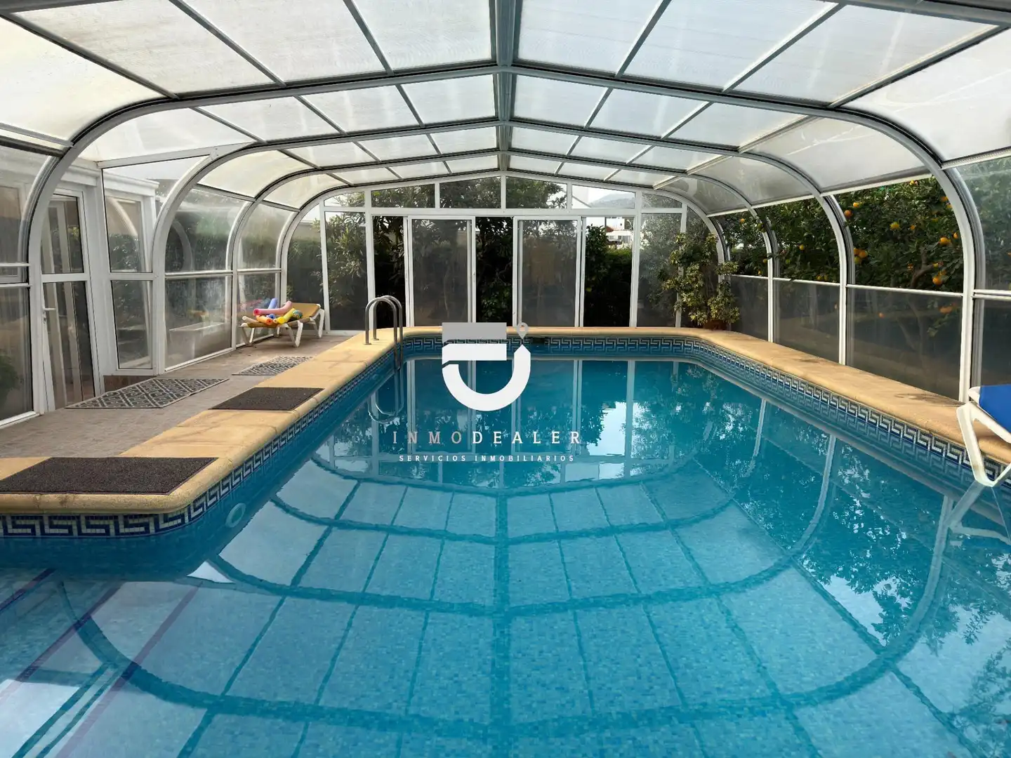 Piscina de Casa o xalet en venda en Oliva amb Jardí privat, Terrassa i Piscina