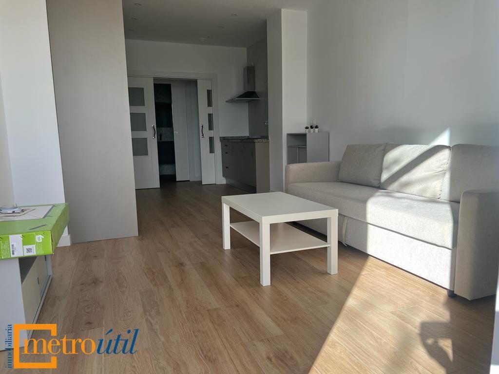 Living room of Study for sale in Salamanca Capital  with Air Conditioner, Parquet flooring and Furnished