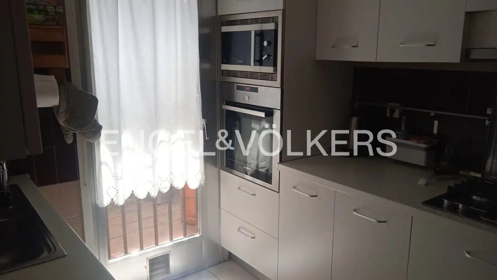 Kitchen of Houses for rent in Pozuelo de Alarcón  with Air Conditioner, Heating and Private garden