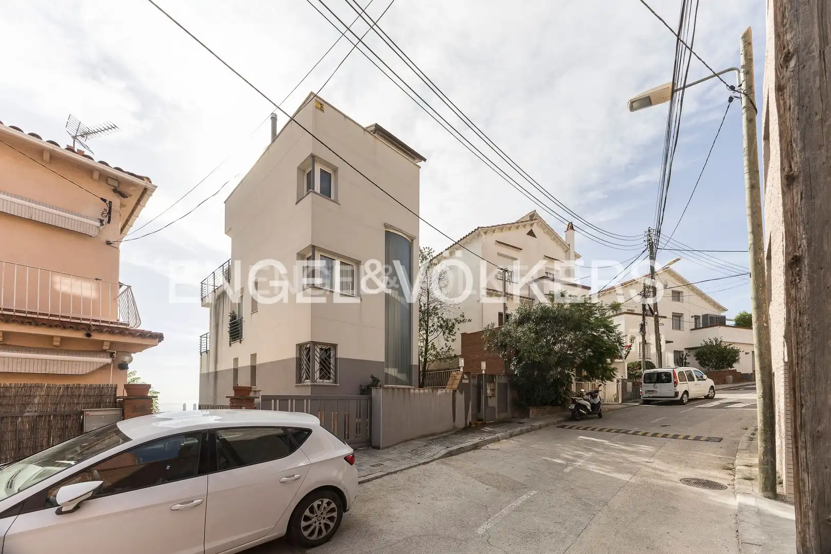 Exterior view of Houses for sale in Barcelona  with Air Conditioner, Heating and Private garden