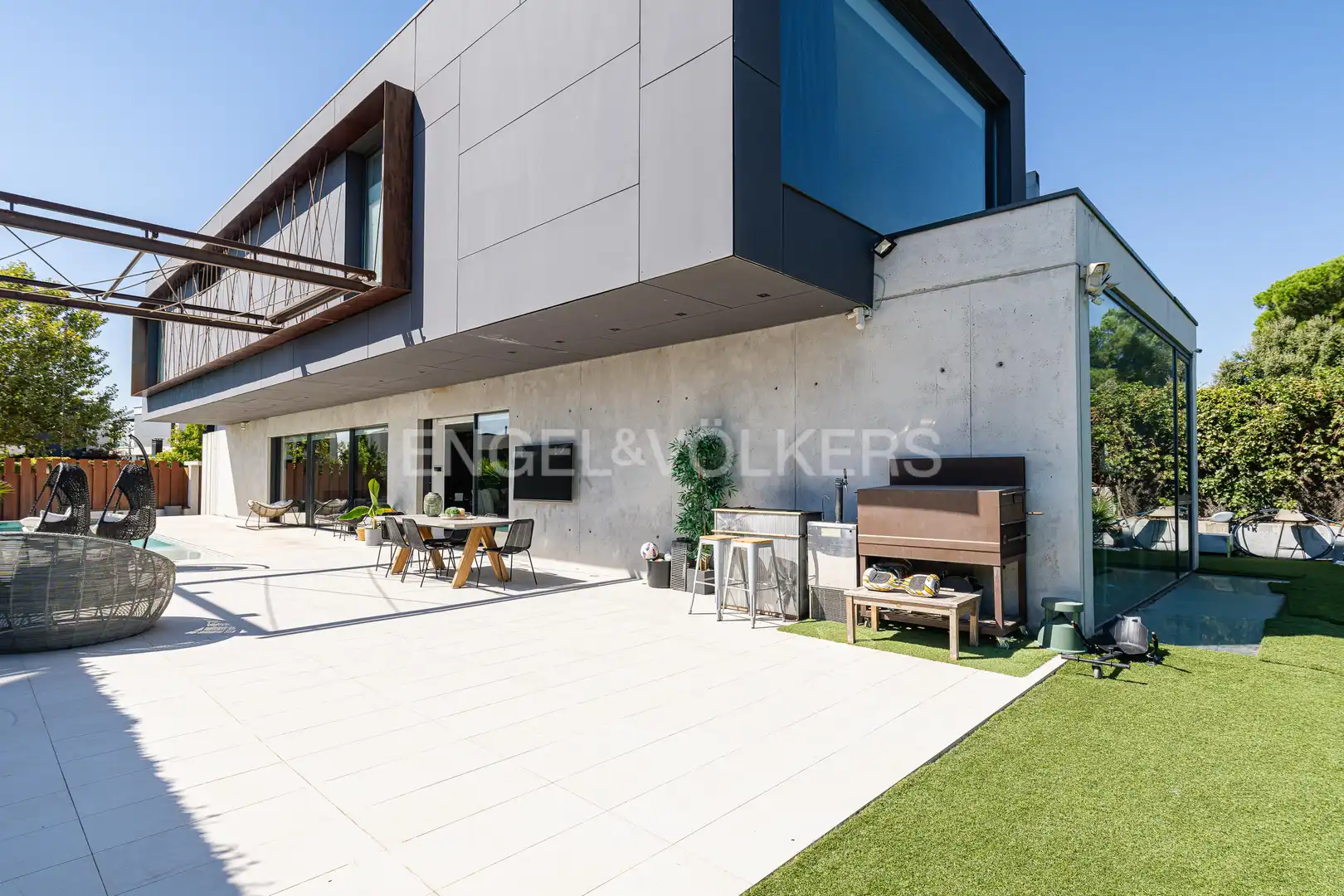 Terrace of Houses for sale in Boadilla del Monte  with Heating, Private garden and Storage room