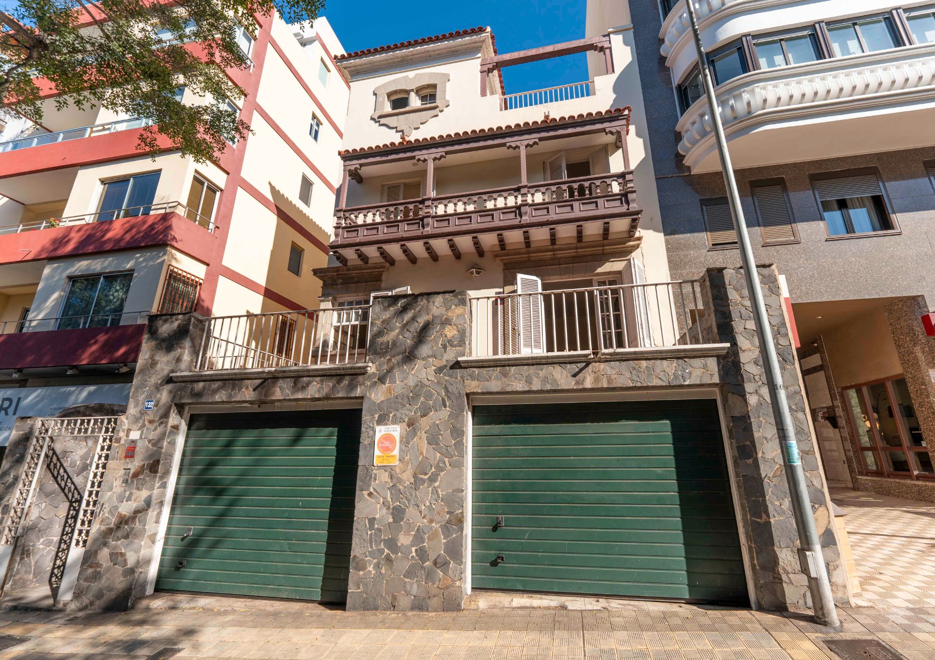 Exterior view of House or chalet for sale in  Santa Cruz de Tenerife Capital  with Private garden, Parquet flooring and Terrace