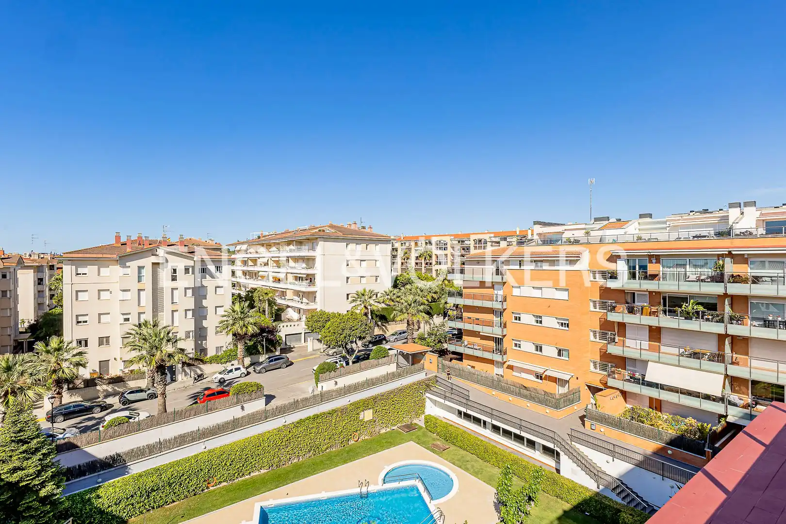 Vista exterior de Ático en venta en Sitges con Aire acondicionado, Calefacción y Jardín privado