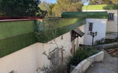 Exterior view of Single-family semi-detached for sale in Canyelles
