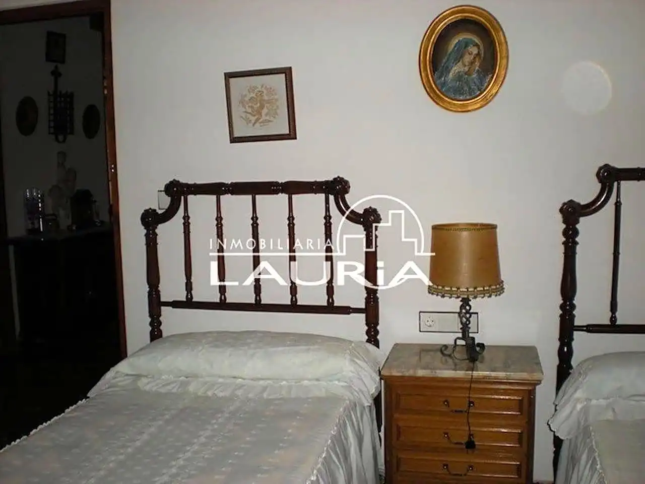 Bedroom of Houses for sale in Alpuente  with Air Conditioner and Terrace