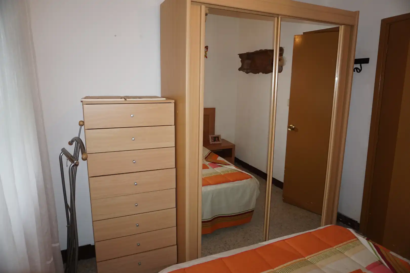 Dormitori de Casa o xalet en venda en Melide amb Jardí privat i Moblat
