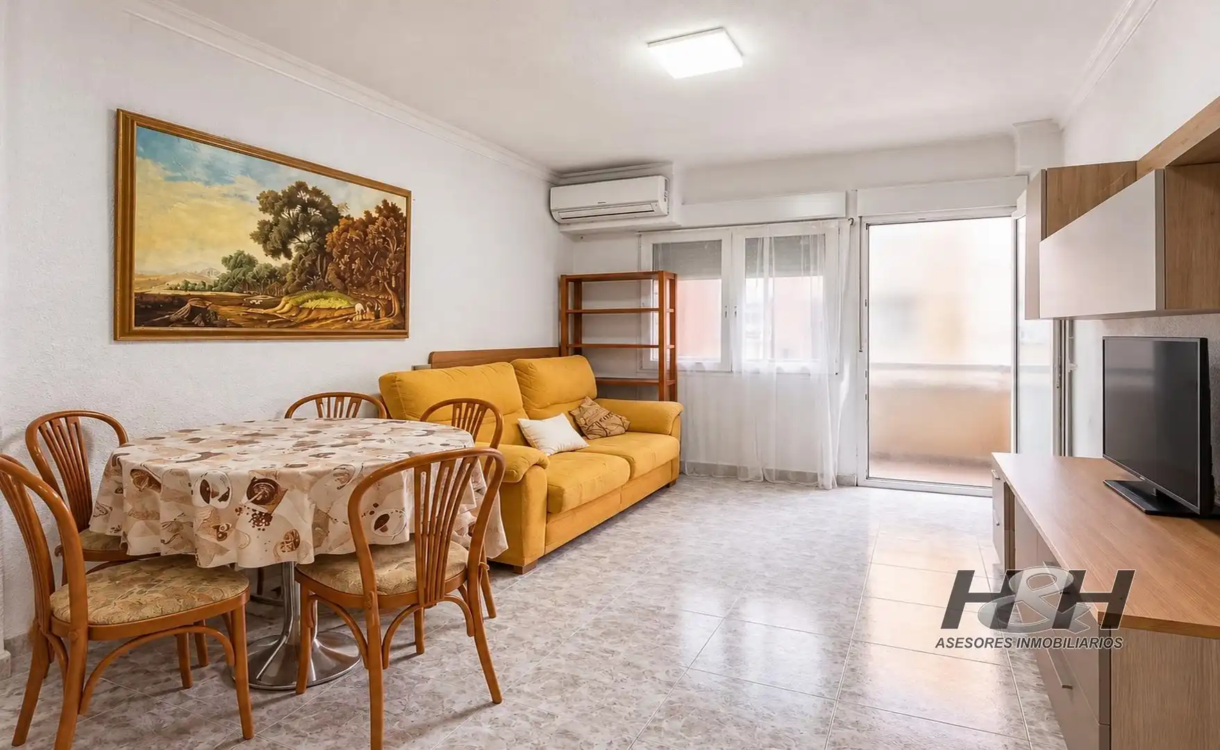 Piso con terraza en venta en Zona Campus Universitario