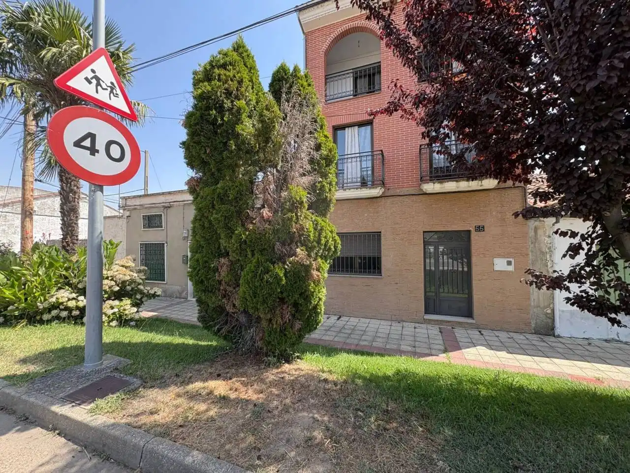 Terraced house for sale in Calle Clemente Velasco