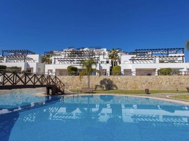 Terraced house with pool for sale in Santa Clara