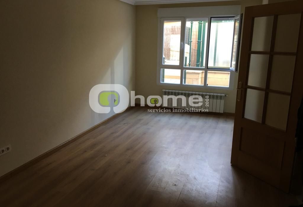 Bedroom of Single-family semi-detached for sale in Zamora Capital   with Heating and Terrace