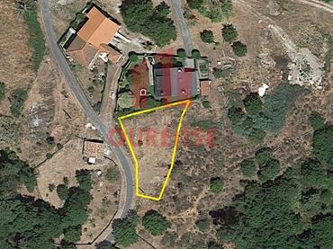 Grundstücke und Bauplätze zum Verkauf in Amoeiro