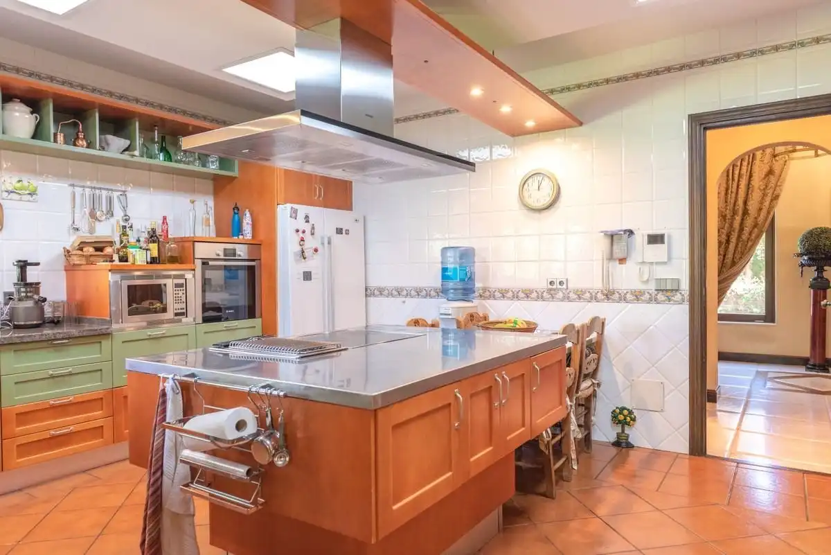 Chalet con piscina en venta en Calahonda, imagen 15