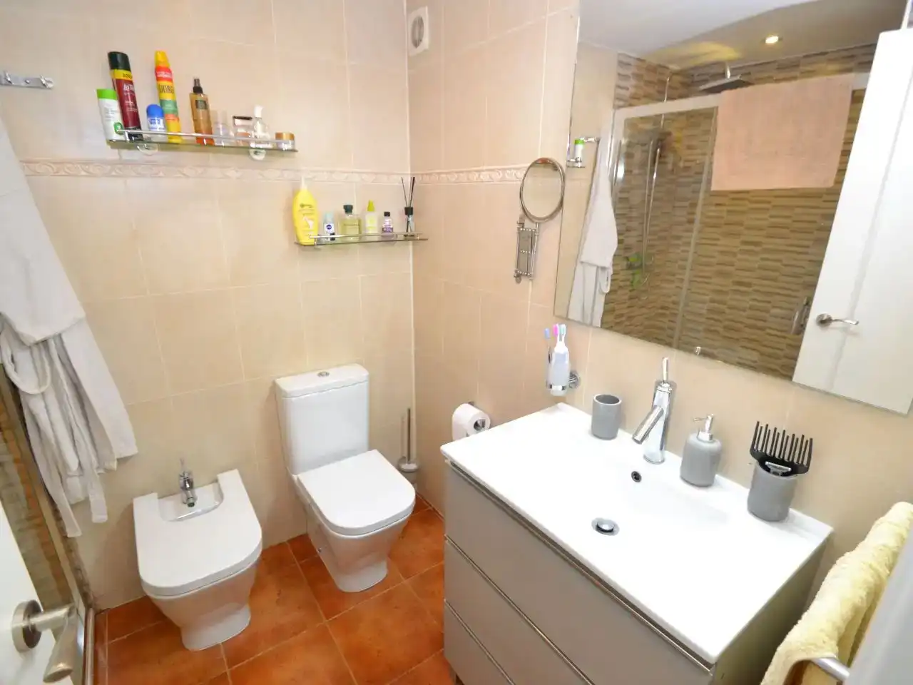 Baño de Piso en venta en Torremolinos con Aire acondicionado, Piscina y Balcón