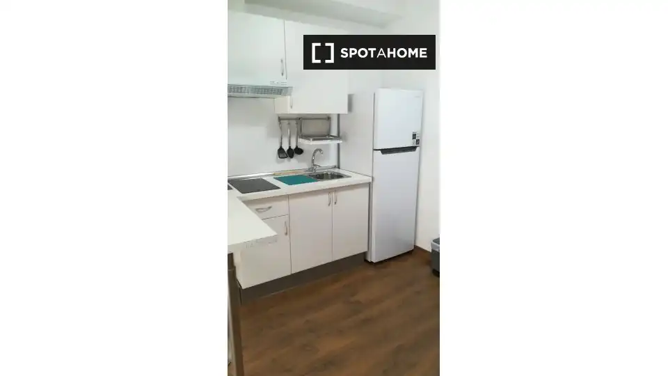 Wohnung mit Terrasse zur Miete in Quatre Carreres, imagen 2