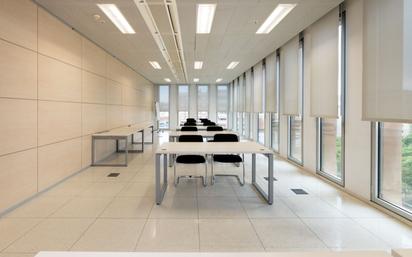 Office to rent in L'Hospitalet de Llobregat  with Air Conditioner