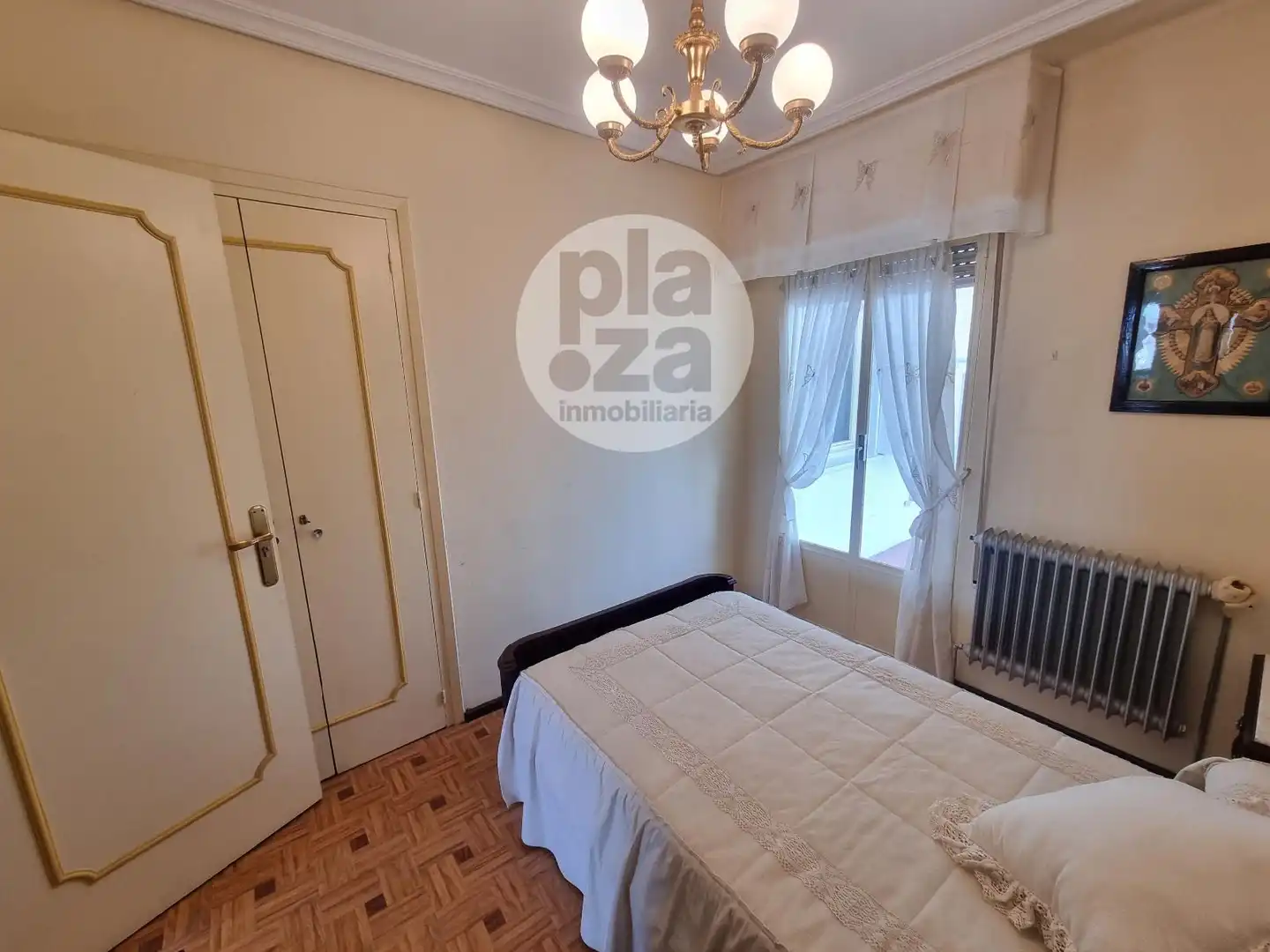 Schlafzimmer von Wohnung zum Verkauf in Burgos mit Heizung, Terrasse und Abstellraum