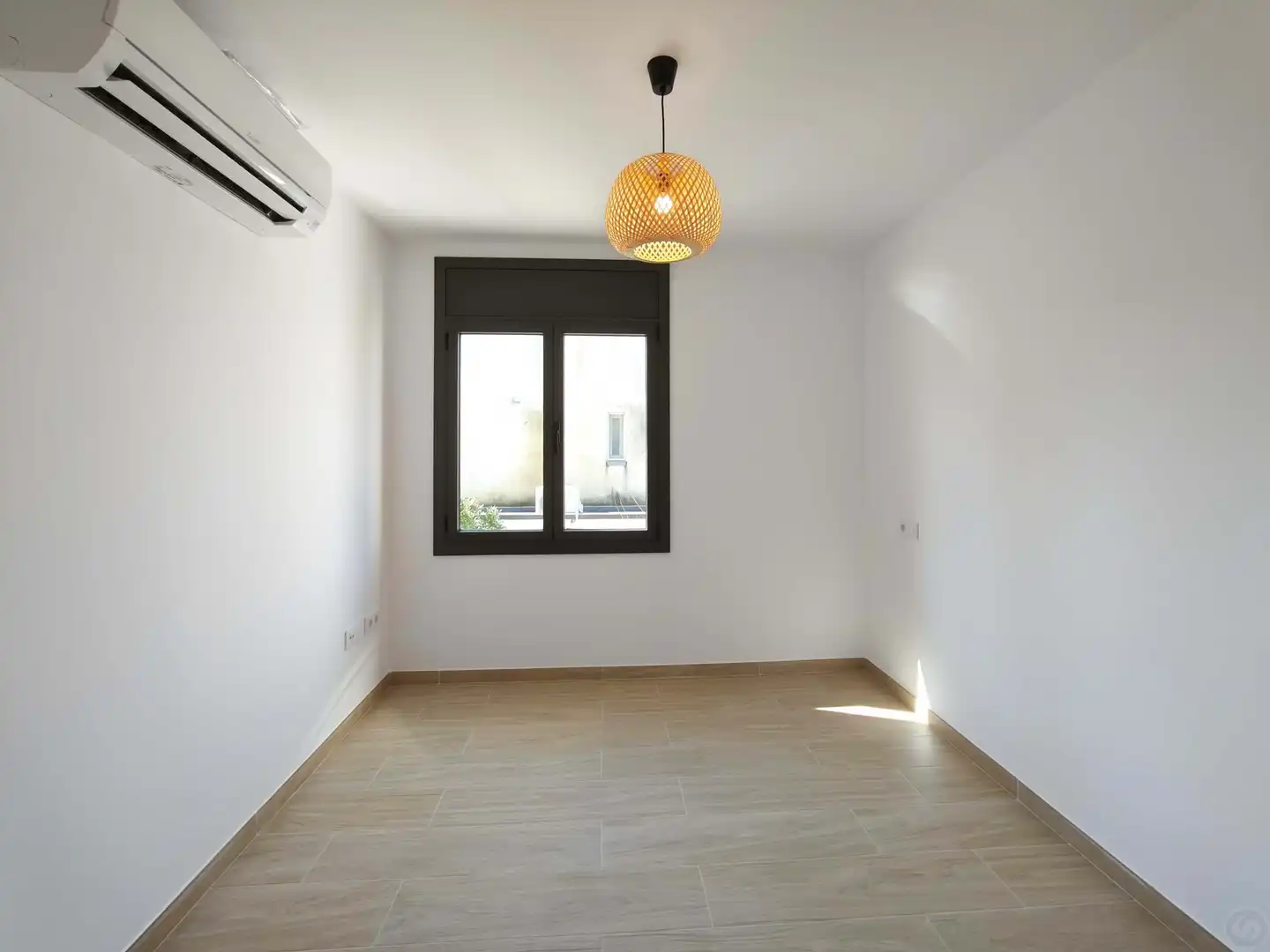 Schlafzimmer von Maisonette zum Verkauf in Empuriabrava mit Klimaanlage, Heizung und Terrasse