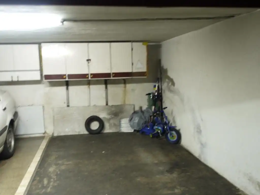 Parkplatz von Garage zum Verkauf in Basauri 