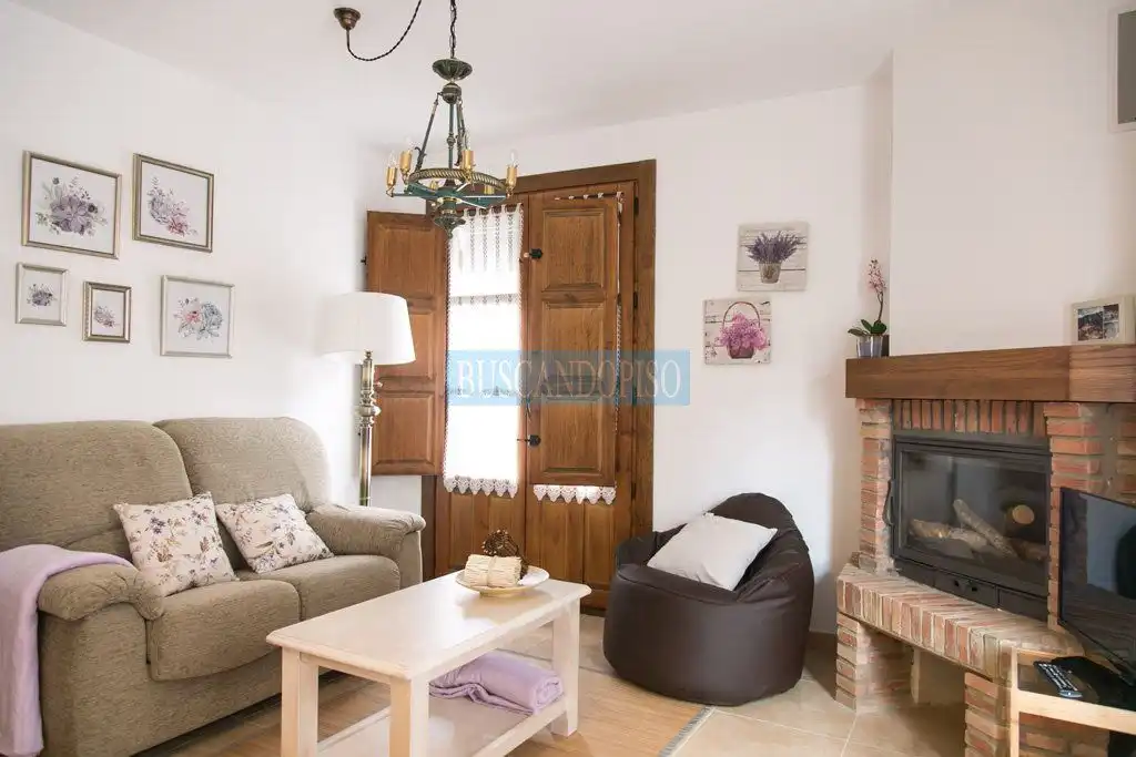 Sala de estar de Apartamento en venta en Ajamil de Cameros con Calefacción, Amueblado y Balcón
