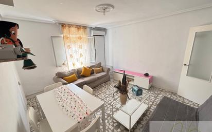 Living room of Flat for sale in  Madrid Capital  with Air Conditioner, Heating and Terrace