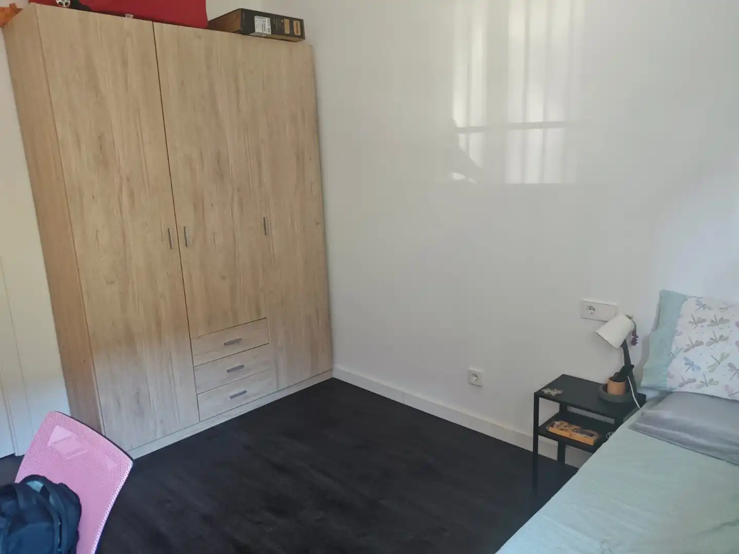 Schlafzimmer von Erdgeschoss zur Miete in Cornellà de Llobregat mit Klimaanlage, Heizung und Möbliert