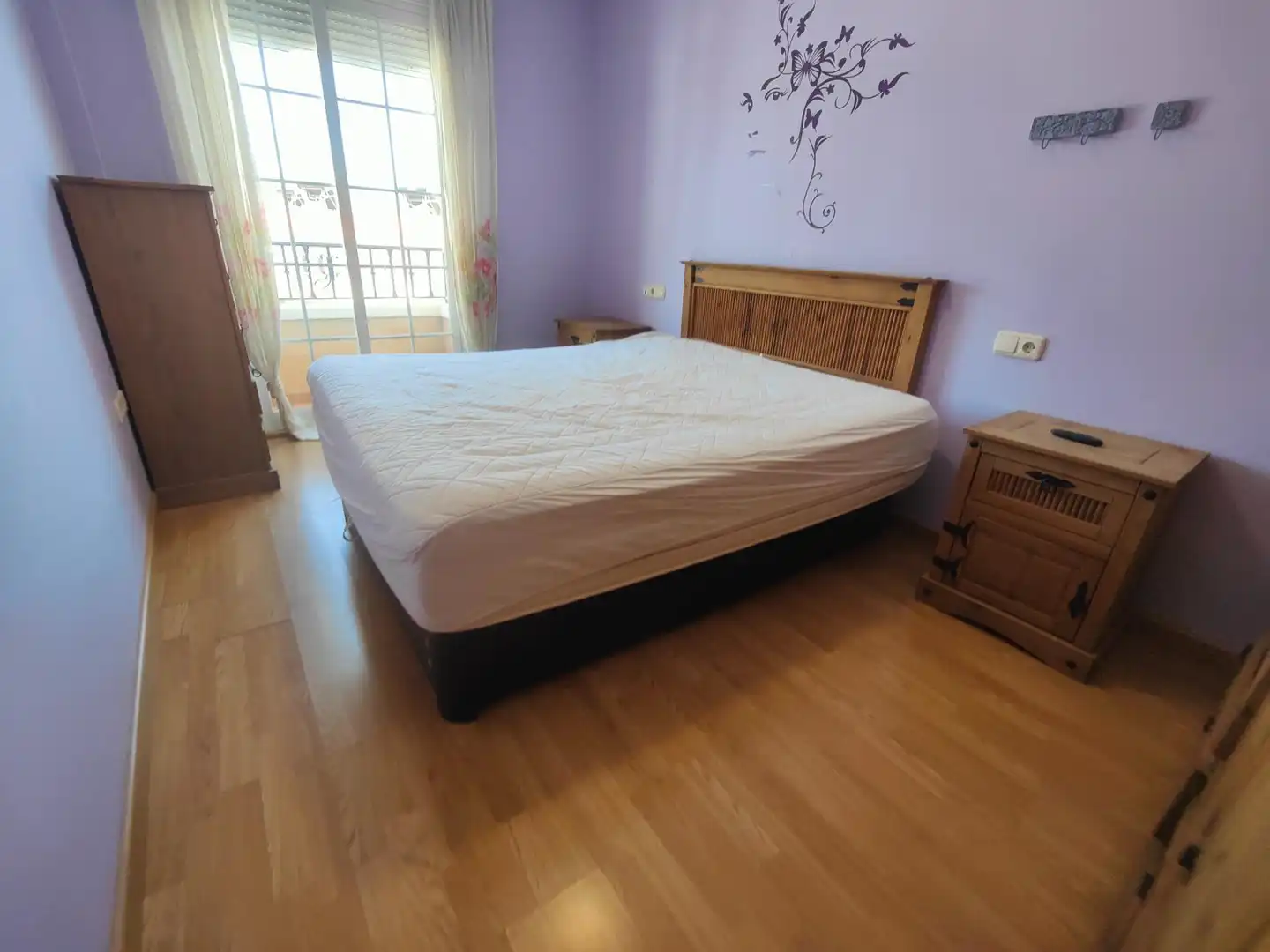 Schlafzimmer von Dachboden zum Verkauf in Las Gabias mit Heizung und Terrasse