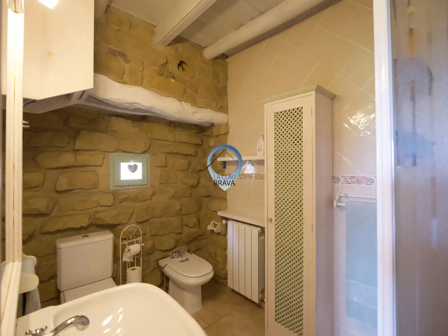 Baño de Casa o chalet en venta en Ardisa con Aire acondicionado, Jardín privado y Amueblado