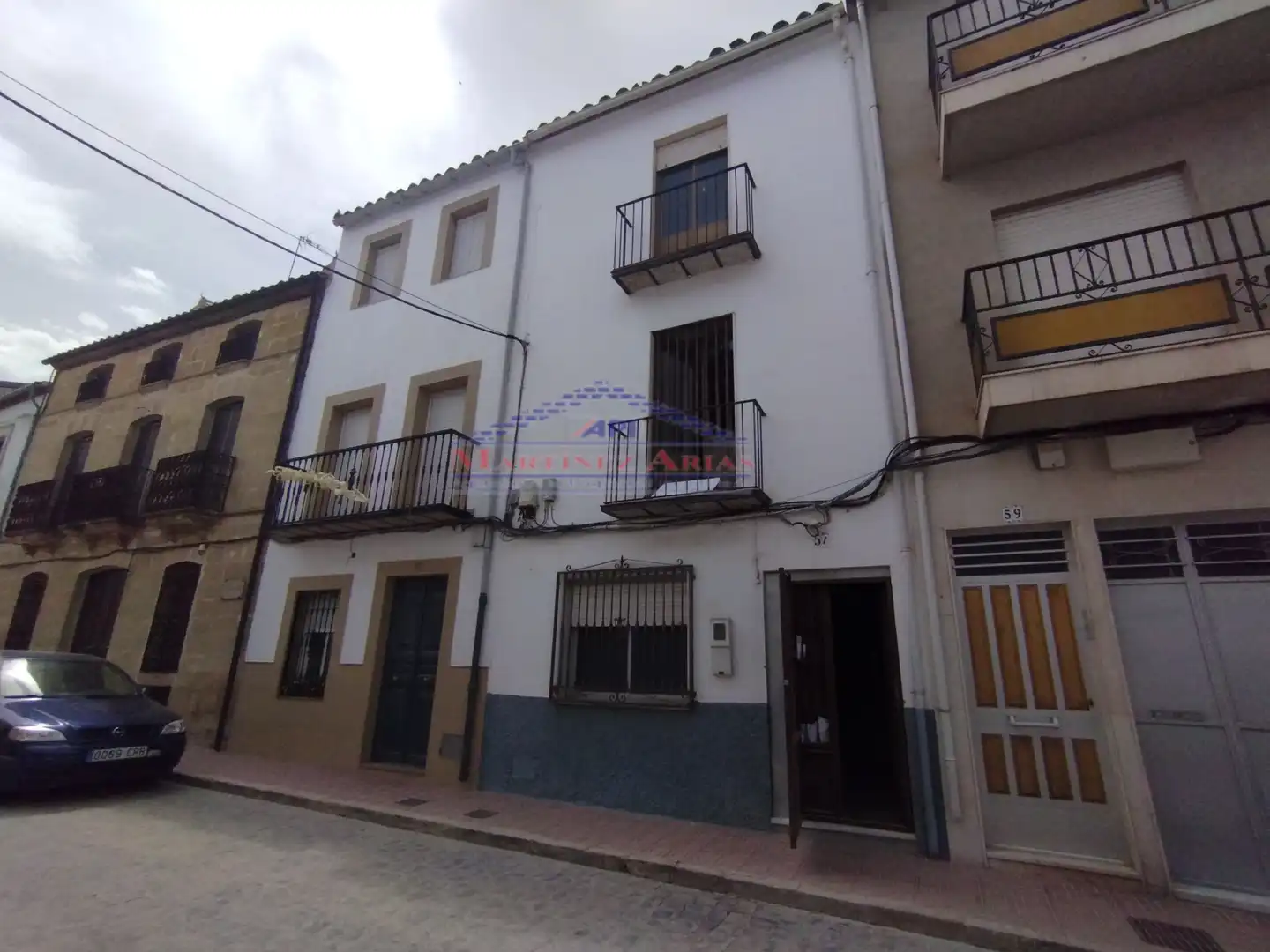 Vista exterior de Casa adosada en venta en Sabiote