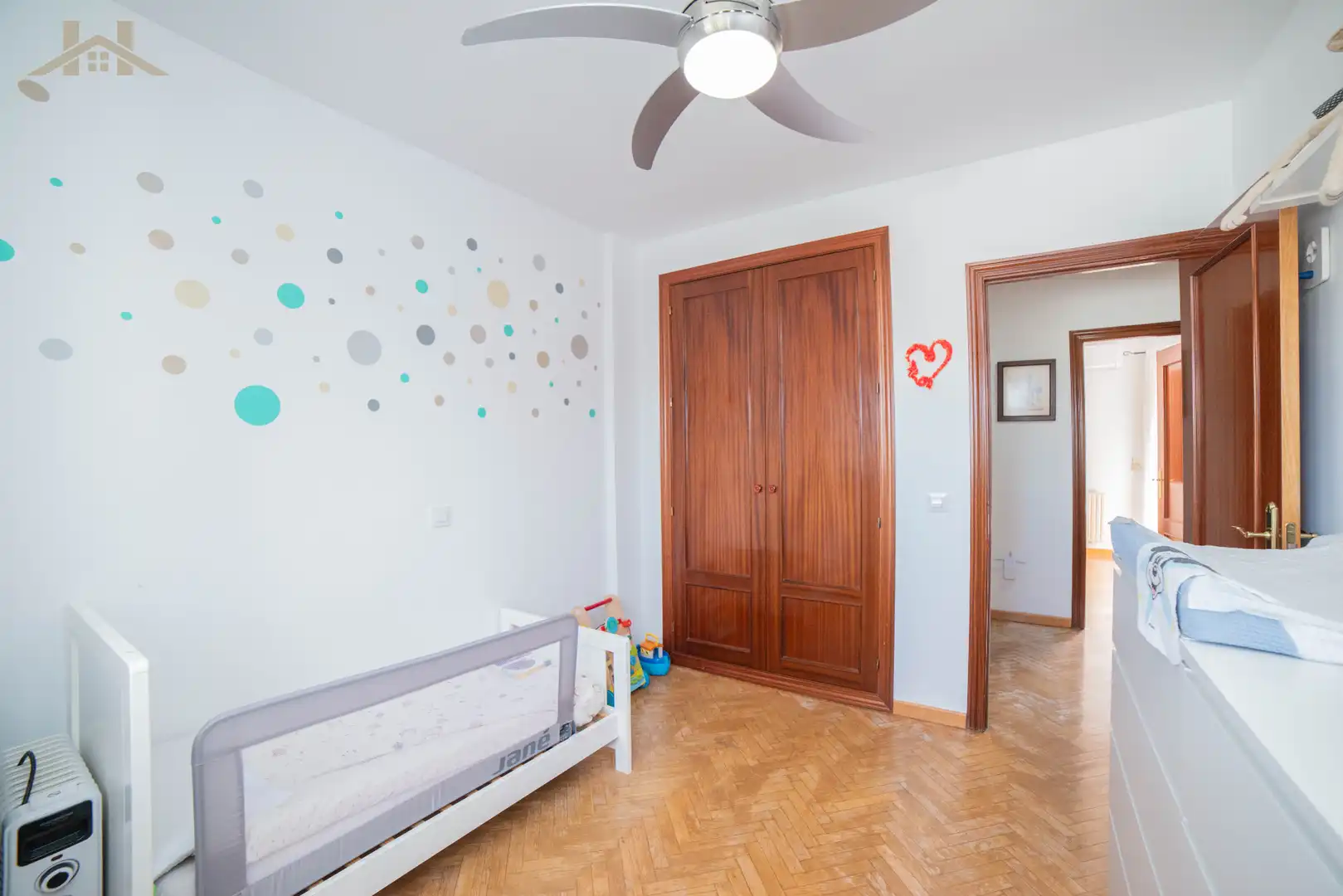 Habitación de Casa adosada en venta en Ciempozuelos con Aire acondicionado, Calefacción y Jardín privado