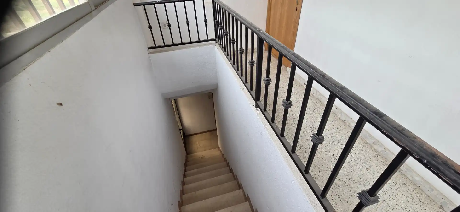 Fabrikhallen zum Verkauf in Monóvar  / Monòver