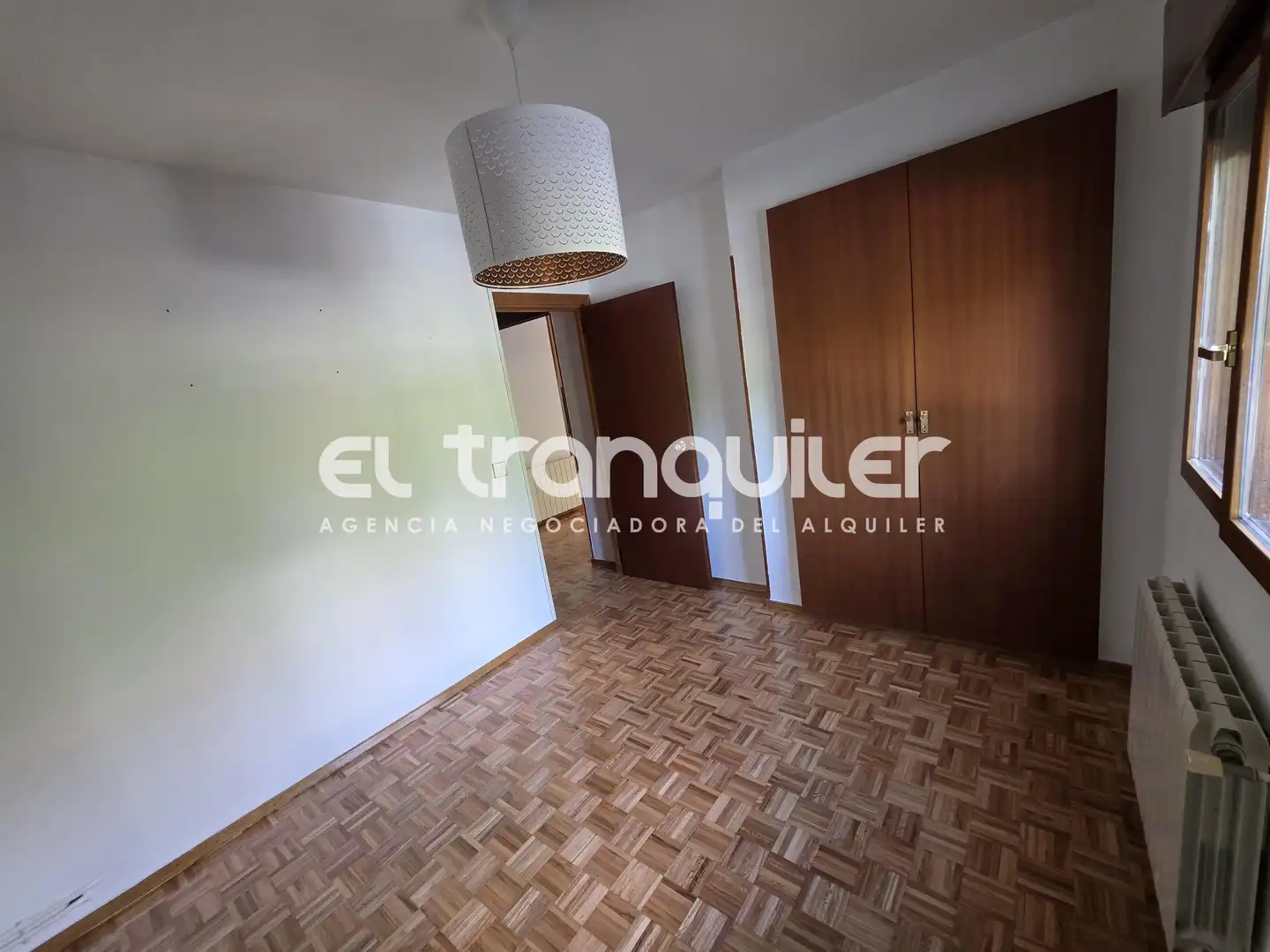 Bedroom of Flat for rent in Madrid  with Air Conditioner, Parquet flooring and Terrace