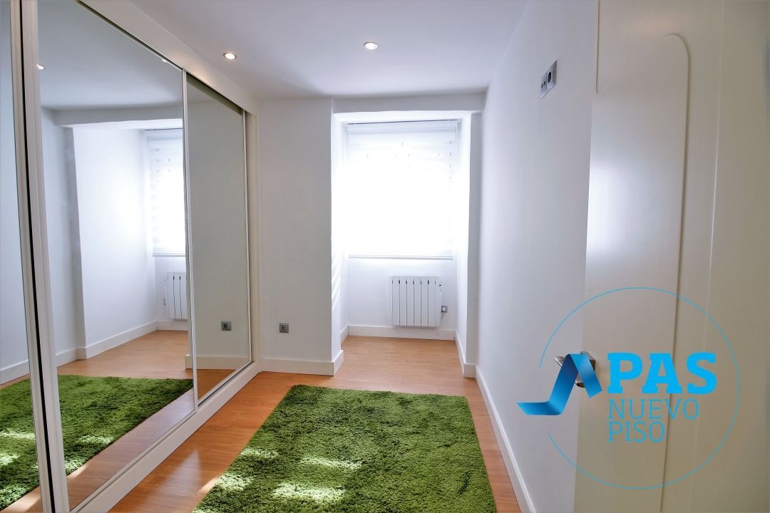 Bedroom of Flat for sale in Santander  with Heating and Furnished