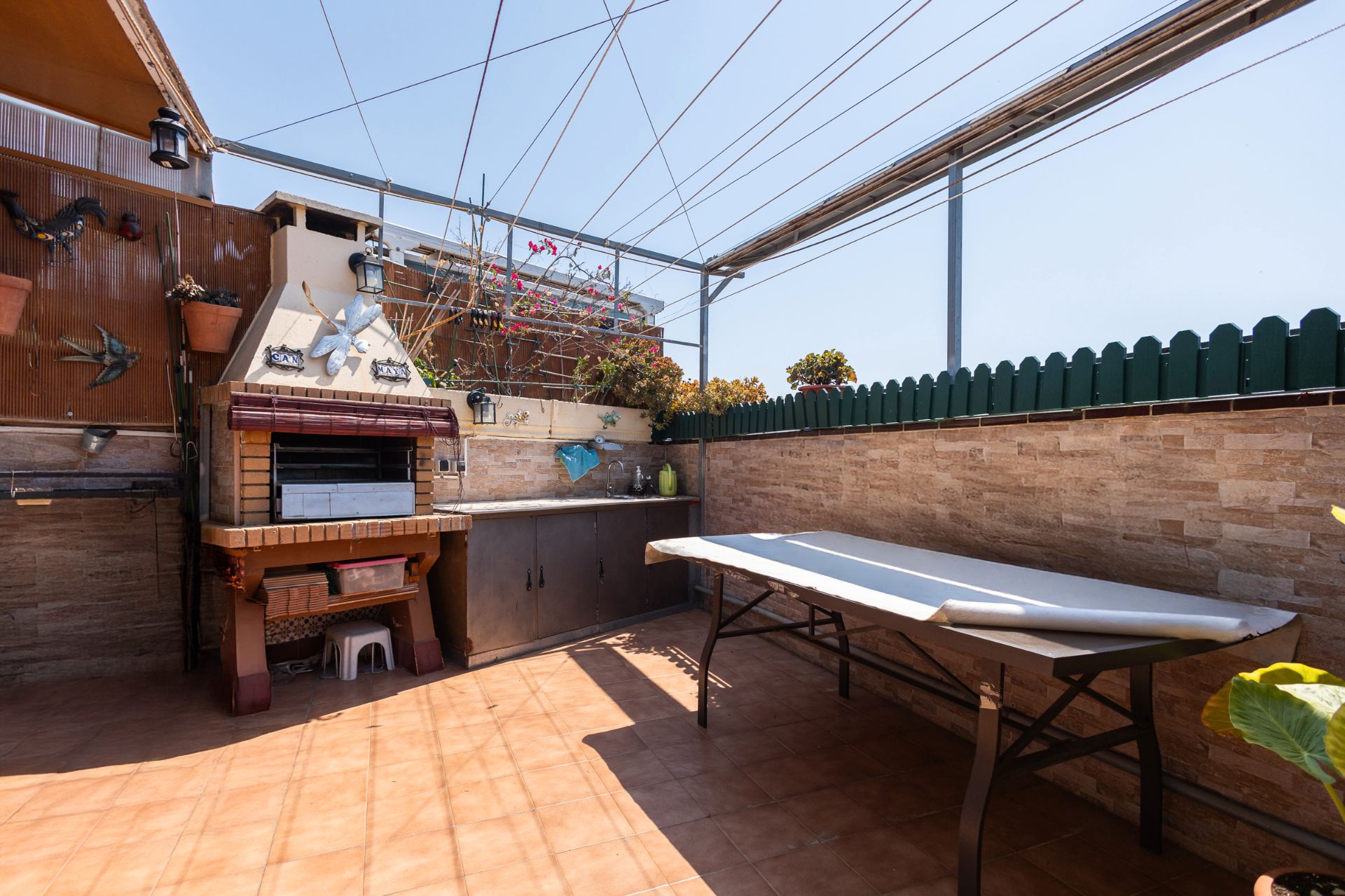 Terrassa de Dúplex en venda en Santa Coloma de Gramenet amb Aire condicionat, Calefacció i Terrassa