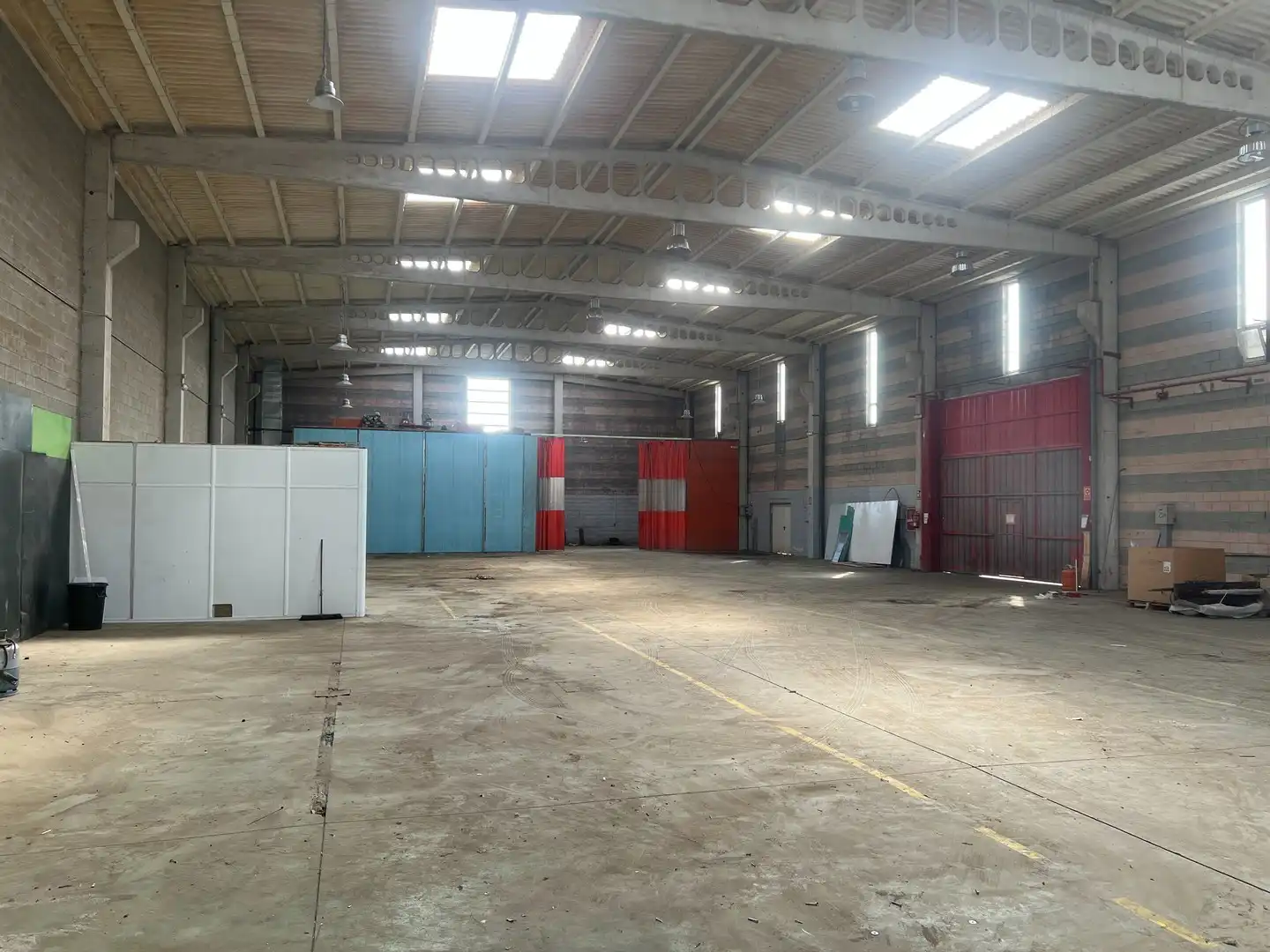 Nau industrial de lloguer en Cambre 