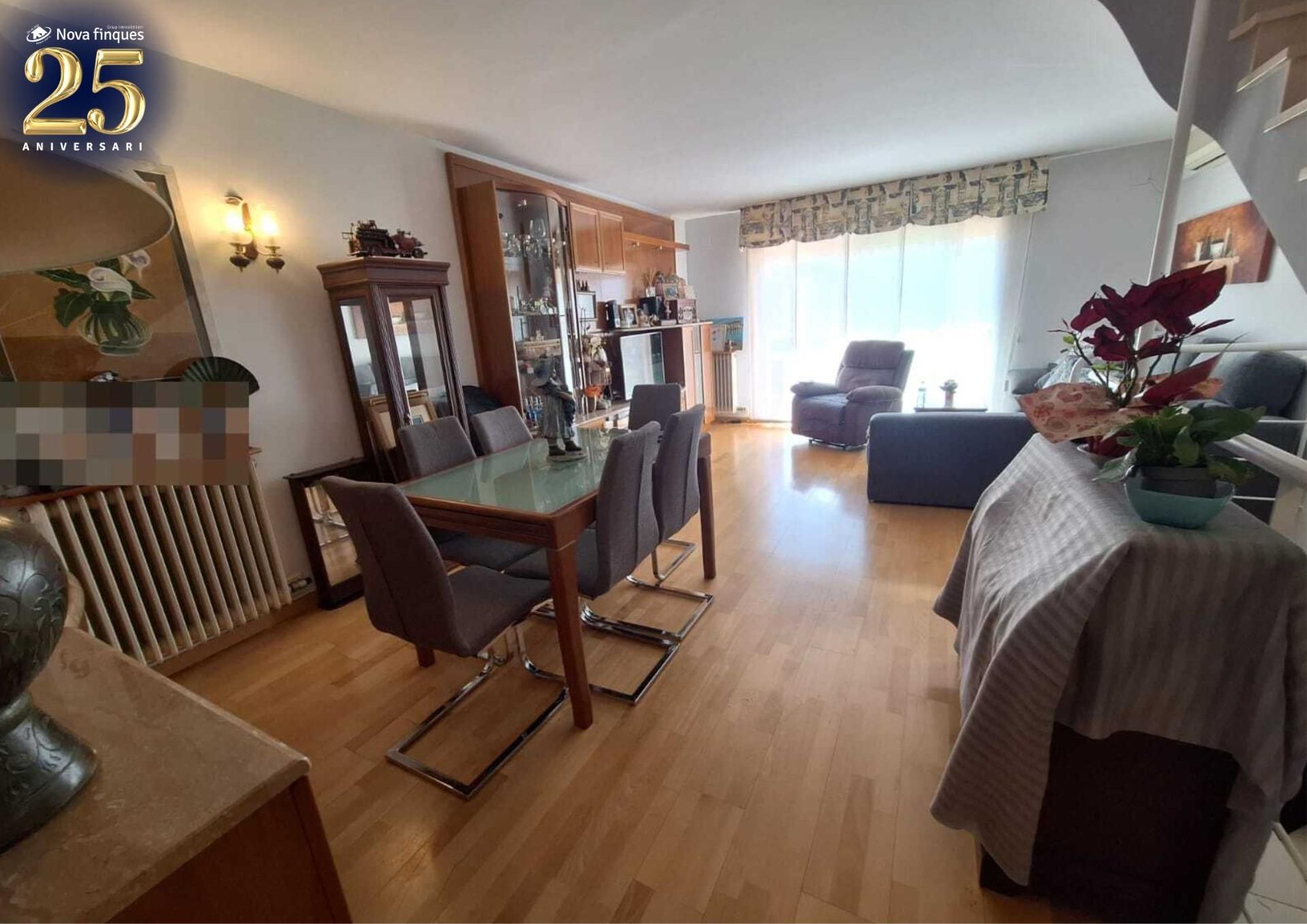 Living room of Single-family semi-detached for sale in Castellar del Vallès  with Air Conditioner, Heating and Private garden