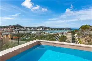 Àtic amb piscina en venda a Santa Ponça