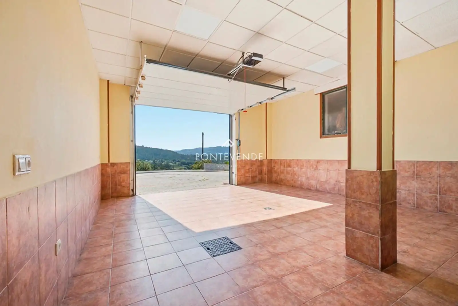 Parking de Casa o chalet en venta en Cotobade, Pontevedra