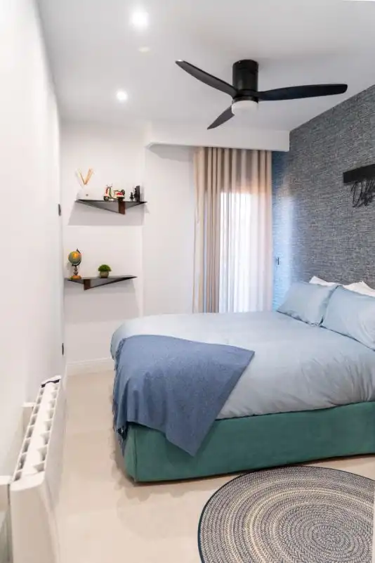Dormitori de Apartament en venda en Torrevieja amb Aire condicionat, Calefacció i Jardí privat