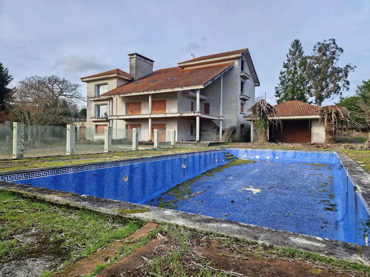 Casa con piscina in vendita a Teo