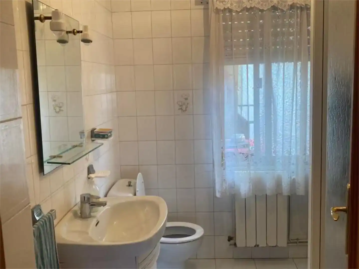 Baño de Piso en venta en El Provencio   con Amueblado y Balcón