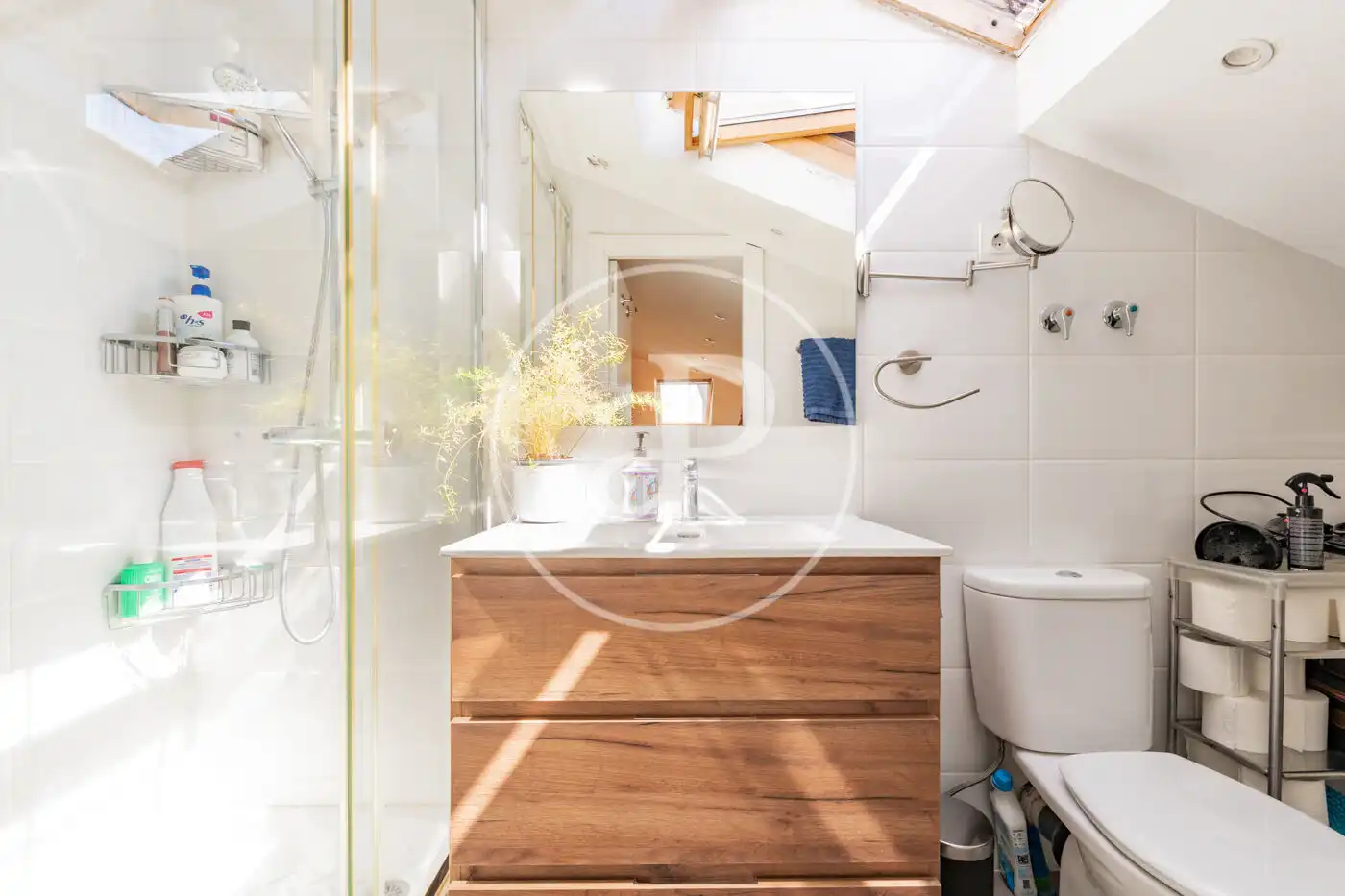 Baño de Ático en venta en Madrid con Aire acondicionado y Terraza