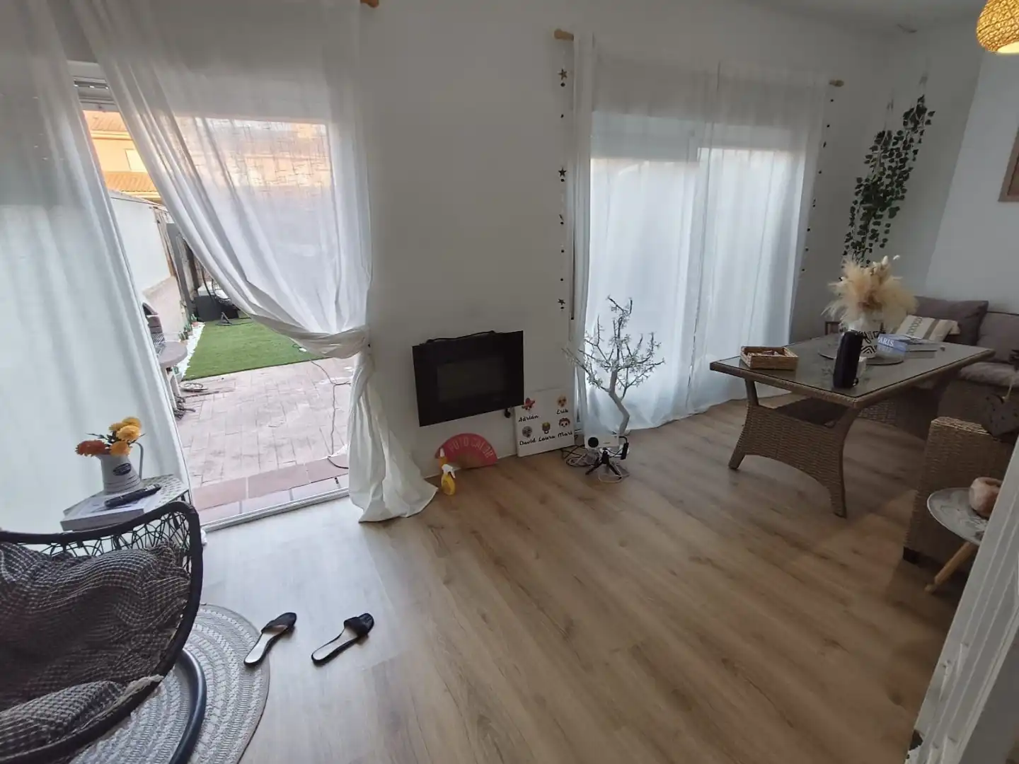 Living room of Houses for sale in Casarrubuelos, Madrid