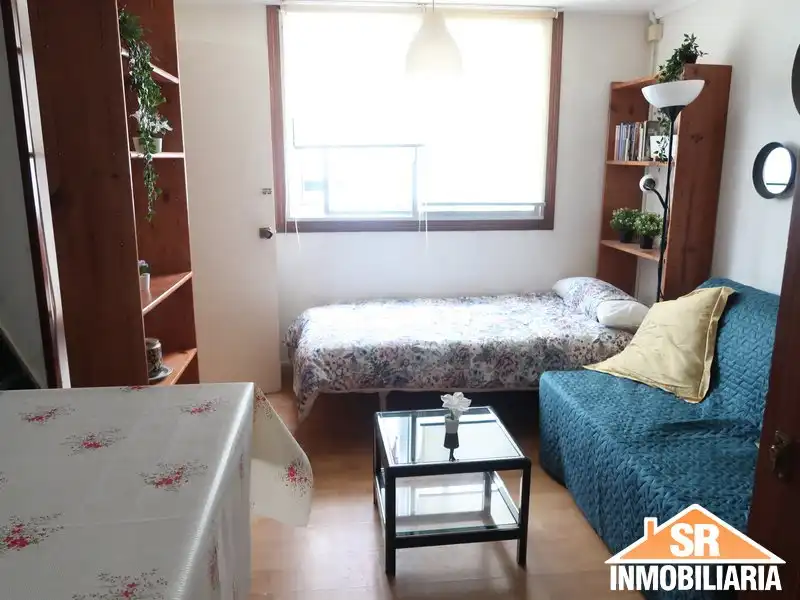 Loft zur Miete in Rúa Nogueira, Liáns