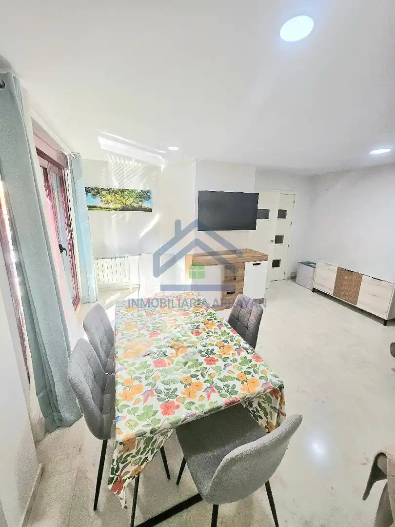 Casa con piscina en venta en Poniente, imagen 3