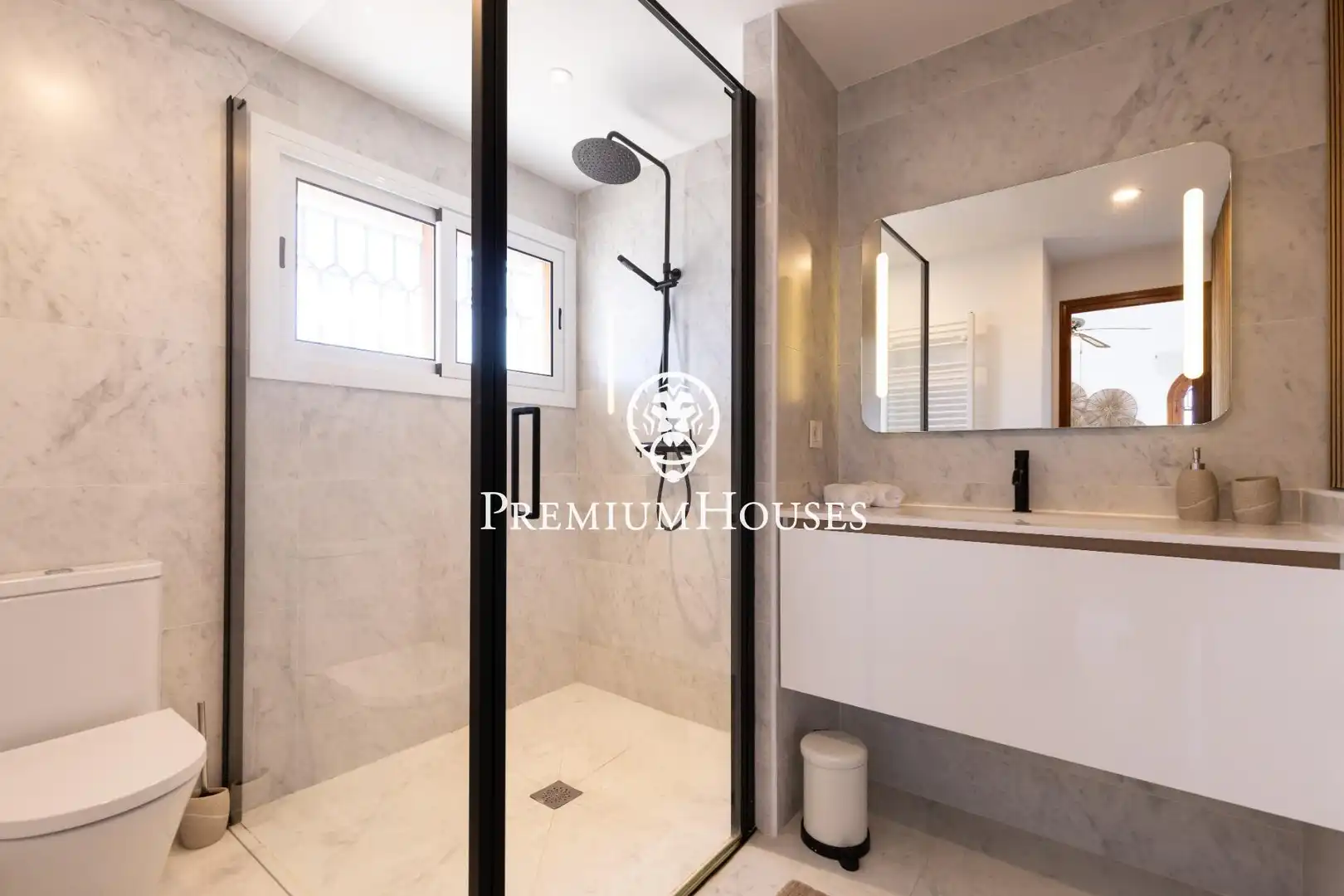 Baño de Casa o chalet de alquiler en Cunit con Aire acondicionado, Calefacción y Jardín privado
