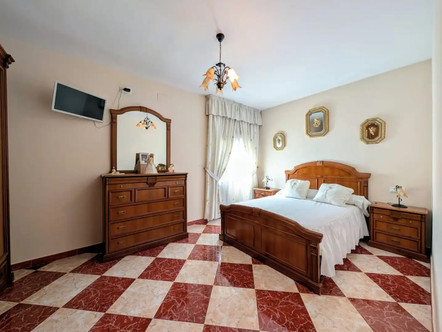 Dormitori de Casa o xalet en venda en Loja amb Aire condicionat, Terrassa i Traster