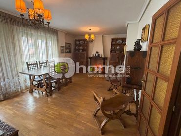 Piso con ascensor en venta en Avenida de Víctor Gallego 14